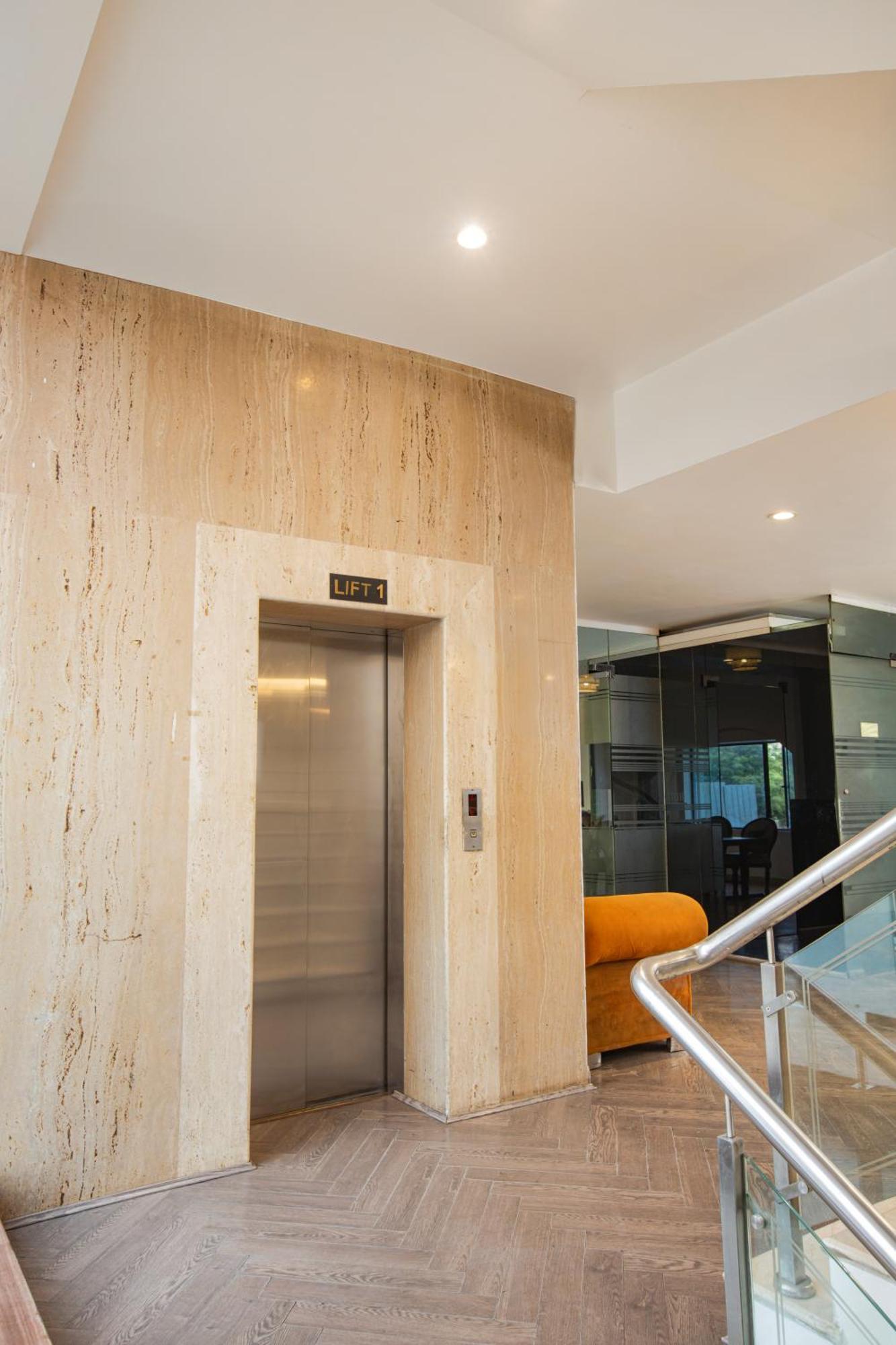 Skon Boutique By Orion Hotels New Delhi Luaran gambar